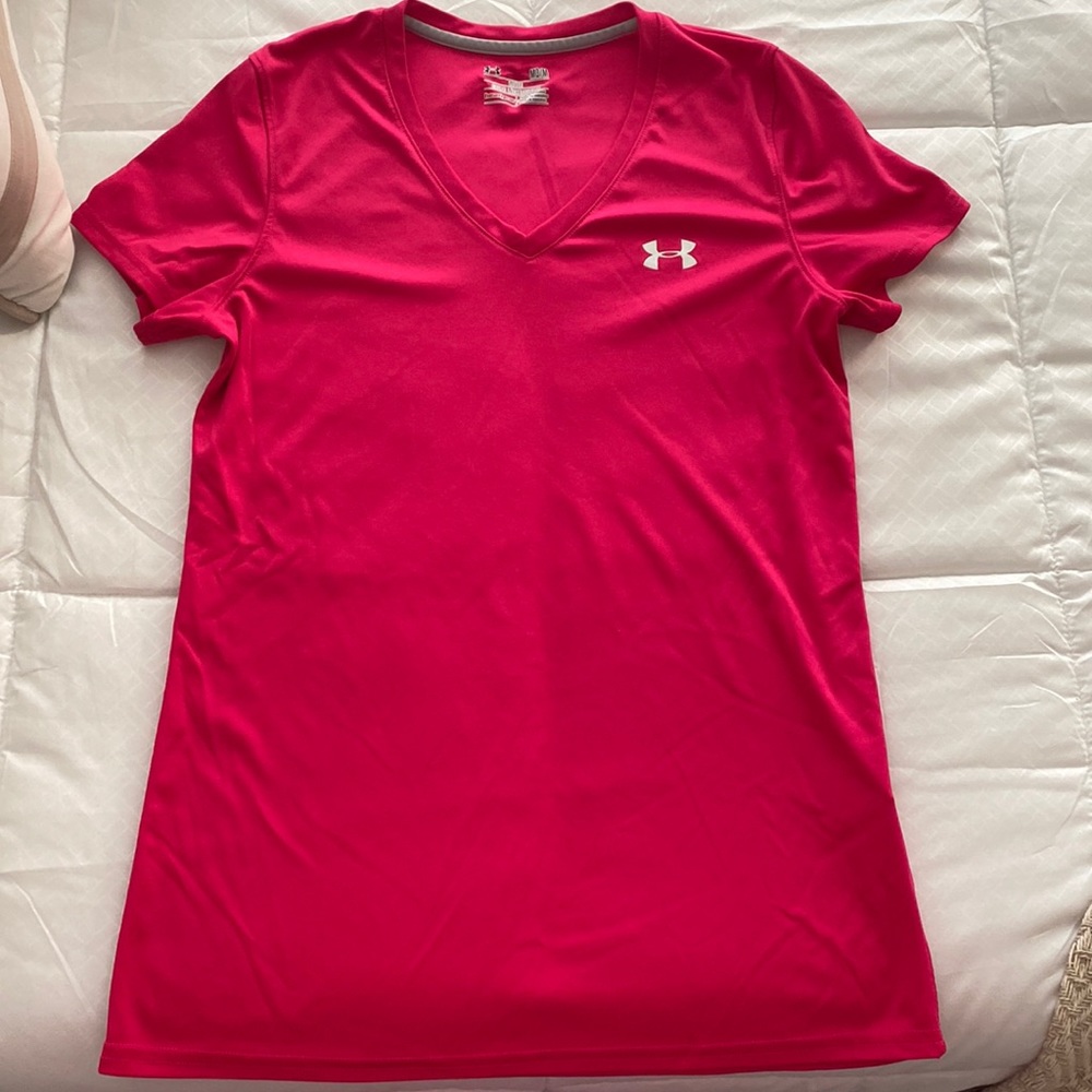UA tee